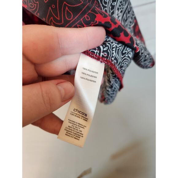 Chico's Women's Black Red Printed Crinkle Long Sleeve Button Down Blouse Size L - Picture 4 of 6